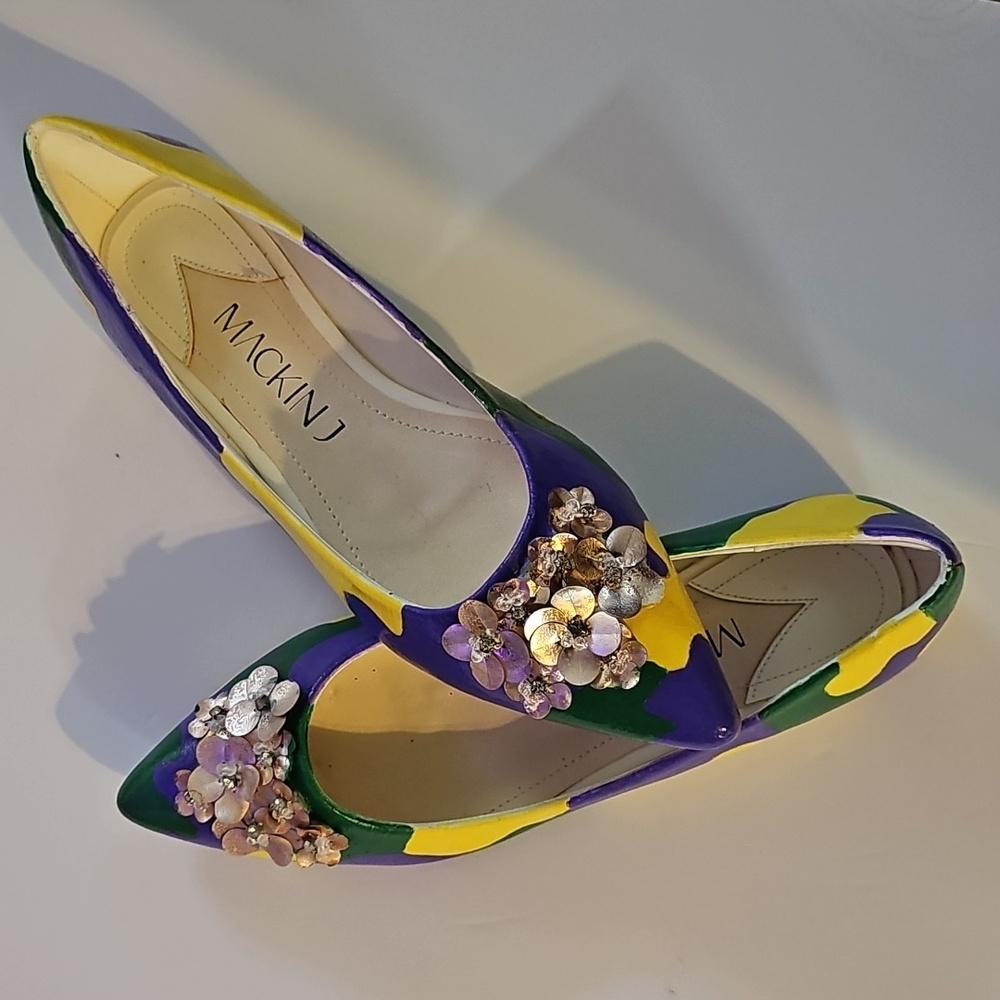 Shoes - Picture 4 of 7